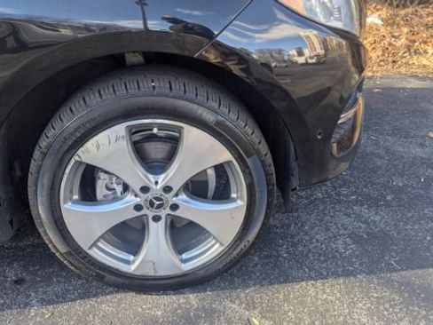 Used 2018 Mercedes-Benz GLE 350 4MATIC image 11