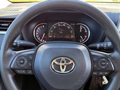Used 2025 Toyota RAV4 LE AWD/4WD image 21