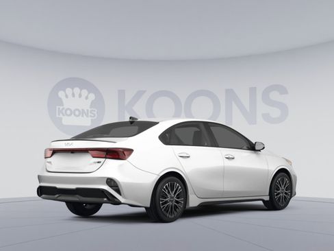 Used 2023 Kia Forte GT-Line w/ GT-Line Premium Package image 4