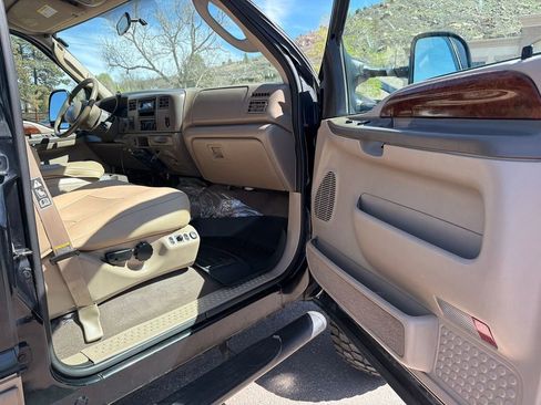 Used 2003 Ford F250 XL image 16