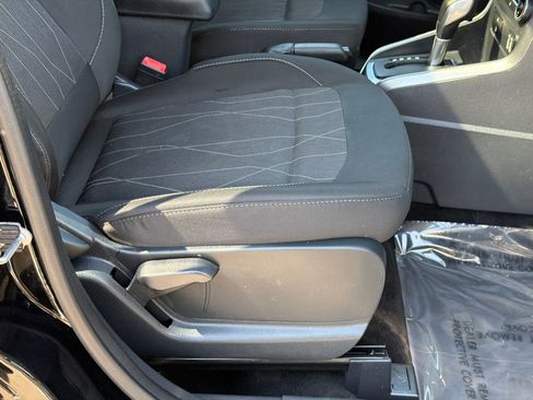 Used 2018 Ford EcoSport SE w/ SE Cold Weather Package FWD image 9