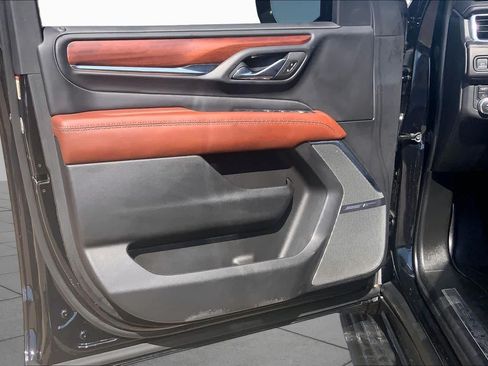 Used 2023 GMC Yukon Denali Ultimate w/ LPO, Floor Liner Package AWD/4WD image 22