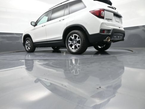 Certified 2023 Honda Passport TrailSport image 32