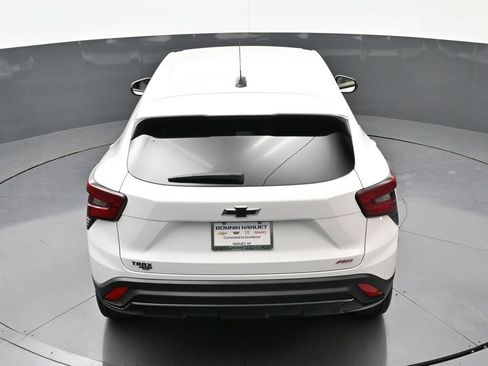 Used 2024 Chevrolet Trax RS FWD image 19