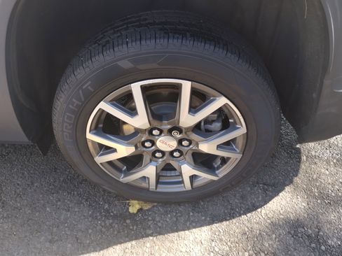 Used 2020 GMC Acadia SLE w/ Driver Convenience Package image 20