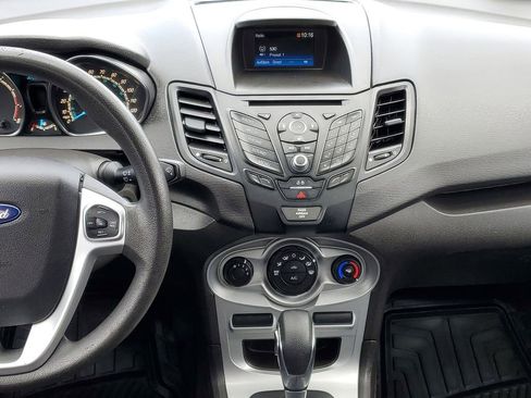 Used 2019 Ford Fiesta SE image 27