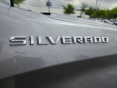 Used 2024 Chevrolet Silverado 1500 LT RWD image 19