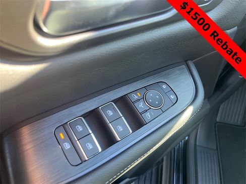 New 2025 Nissan Armada PRO-4X image 9