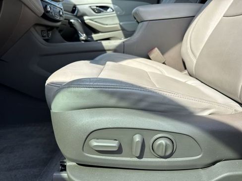 Used 2018 Chevrolet Traverse LT w/ LPO, Cargo Package image 13