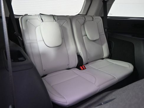 New 2026 Lincoln Aviator Reserve AWD/4WD image 19