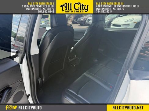 Used 2021 Tesla Model Y Long Range AWD/4WD image 13