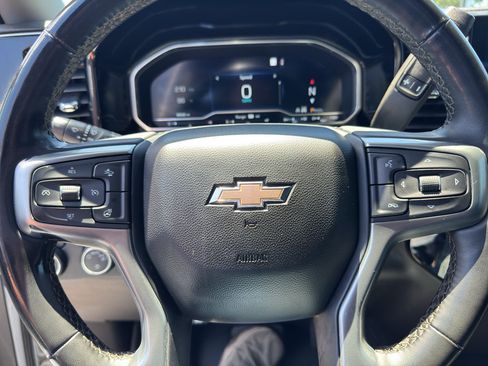 Used 2023 Chevrolet Silverado 1500 LT AWD/4WD image 16