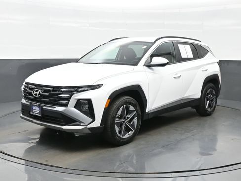 Certified 2026 Hyundai Tucson SEL AWD/4WD image 2