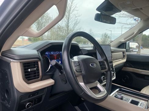 Used 2024 Ford Expedition Max Limited image 15
