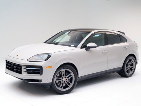 New 2026 Porsche Cayenne Coupe image 1