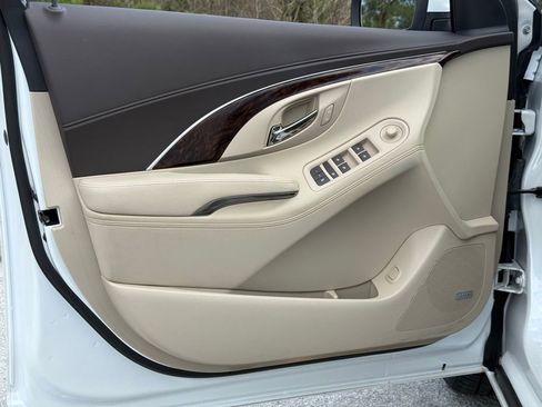 Used 2016 Buick LaCrosse Leather w/ Experience Buick Package image 27