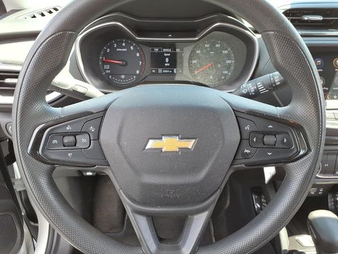Used 2023 Chevrolet TrailBlazer LS AWD/4WD image 15