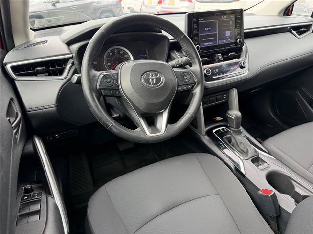 Used 2022 Toyota Corolla Cross LE w/ Moonroof Package AWD/4WD image 7