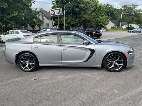 Used 2016 Dodge Charger R/T w/ Plus Group RWD image 6