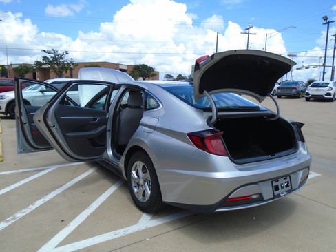 Used 2021 Hyundai Sonata SE FWD image 22