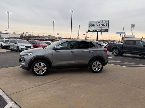 Used 2024 Buick Encore GX Preferred w/ Comfort Package image 3