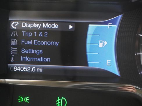 Used 2013 Lincoln MKS FWD image 18