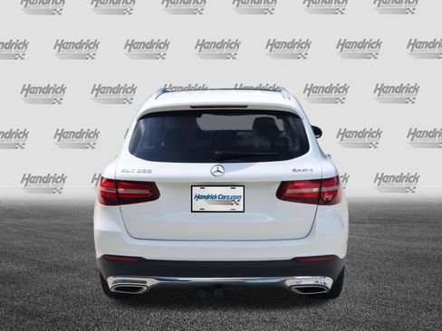 Used 2018 Mercedes-Benz GLC 300 4MATIC image 8