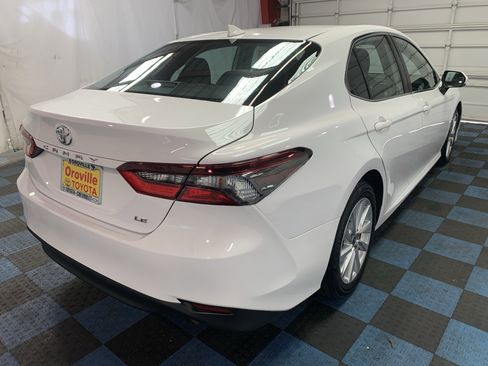 Used 2023 Toyota Camry LE w/ Convenience Package image 5