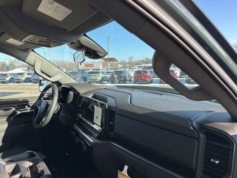 New 2026 Chevrolet Silverado 1500 LT w/ Z71 Off-Road Package image 32