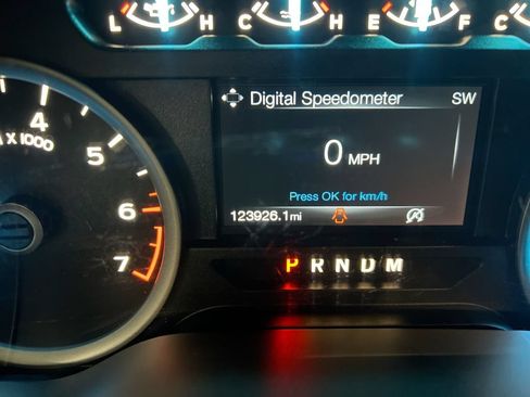 Used 2020 Ford F150 XLT w/ Equipment Group 302A Luxury AWD/4WD image 13
