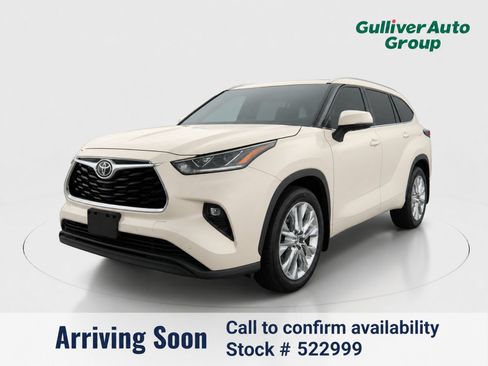 Used 2021 Toyota Highlander Limited FWD image 1