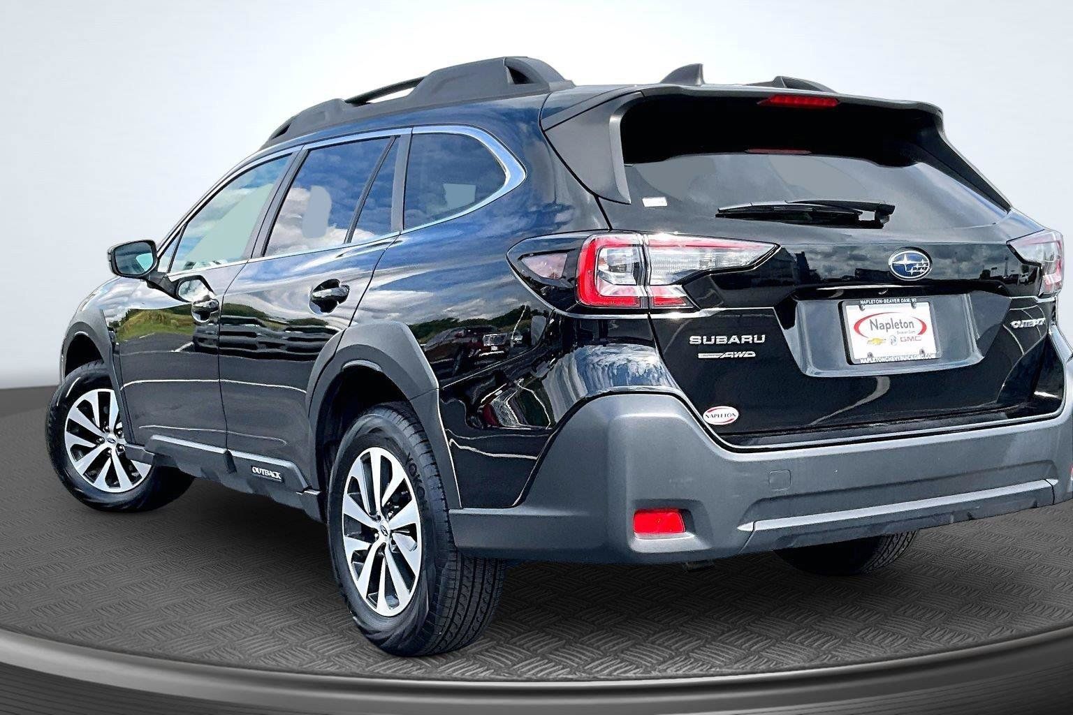 Used 2024 Subaru Outback Premium AWD/4WD image 13