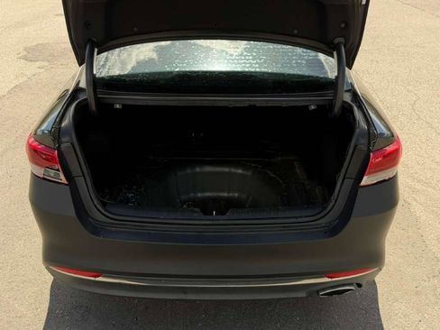 Used 2017 Kia Cadenza Technology FWD image 16
