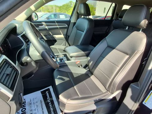 Used 2023 Volkswagen Atlas SE AWD/4WD image 12