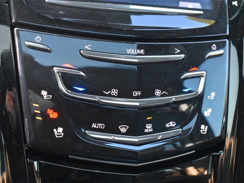 Used 2020 Cadillac Escalade Platinum image 39