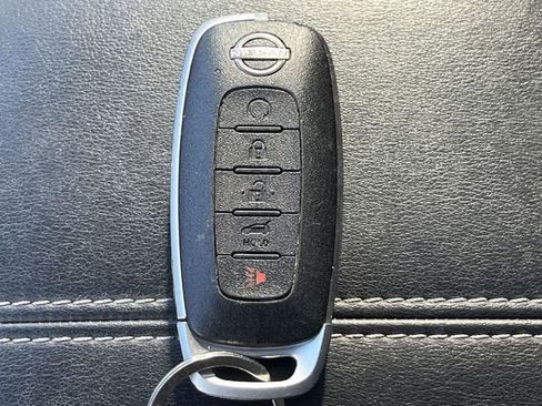 Used 2023 Nissan Pathfinder SL w/ SL Premium Package AWD/4WD image 19