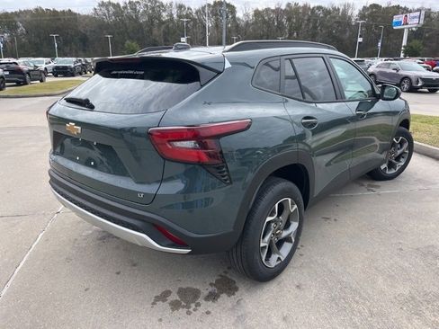 New 2026 Chevrolet Trax LT w/ Driver Confidence Package image 7