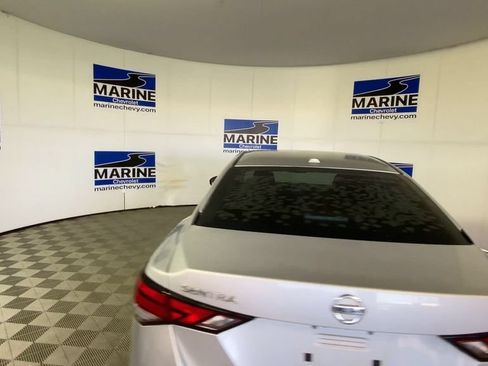 Used 2020 Nissan Sentra SV w/ Electronics Package FWD image 9
