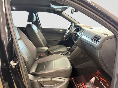 Used 2021 Volkswagen Tiguan SE R-Line AWD/4WD image 20