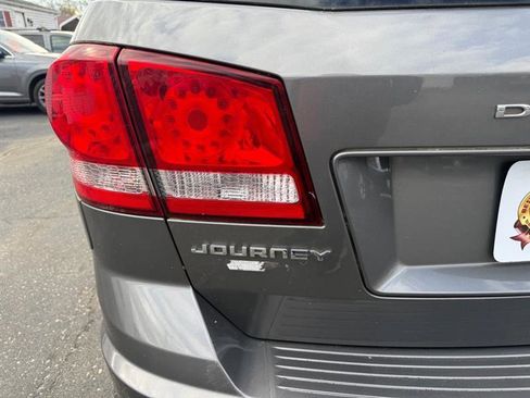 Used 2013 Dodge Journey SE FWD image 29
