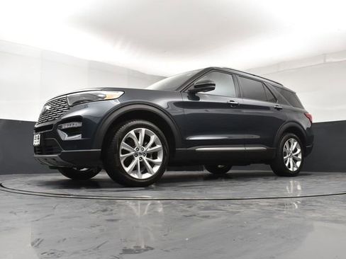 Used 2024 Ford Explorer Platinum w/ Technology Package image 21