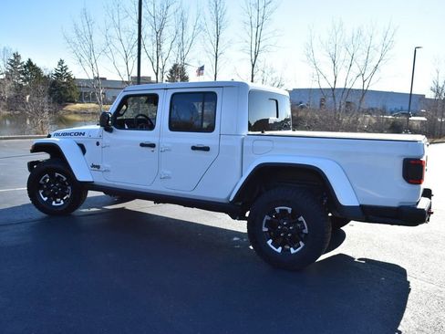Used 2024 Jeep Gladiator Rubicon image 11