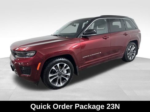 Used 2024 Jeep Grand Cherokee Overland AWD/4WD image 6