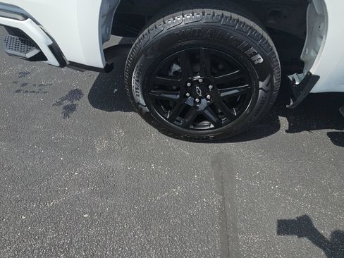 Used 2022 Chevrolet Silverado 1500 RST AWD/4WD image 27