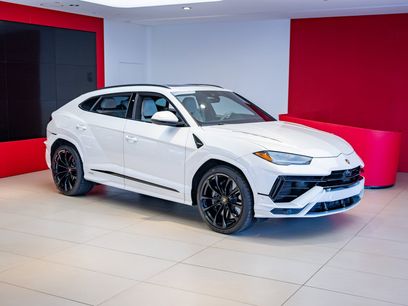 Used 2024 Lamborghini Urus S