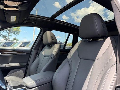 Used 2021 BMW X3 xDrive30i w/ Premium Package image 12