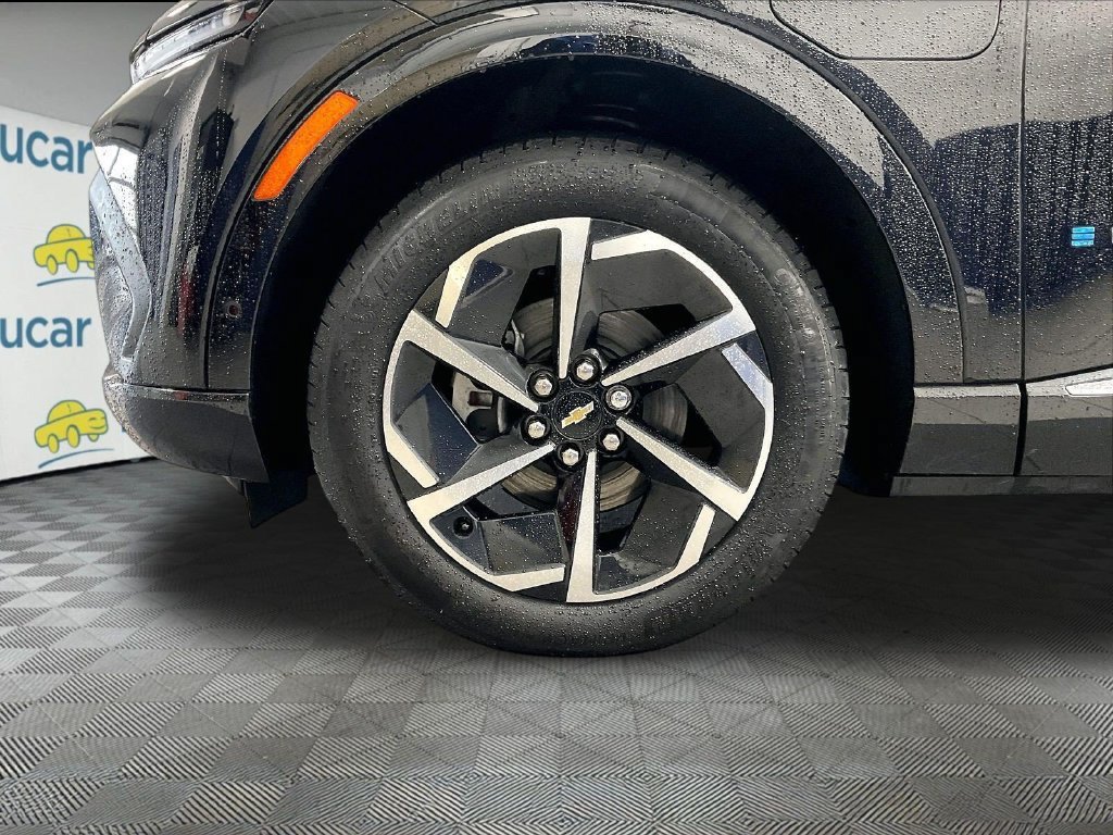 Used 2024 Chevrolet Equinox EV LT w/ Active Safety Package 3 FWD image 7