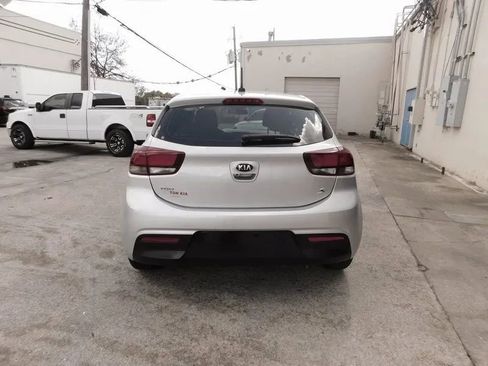 Used 2020 Kia Rio S image 6