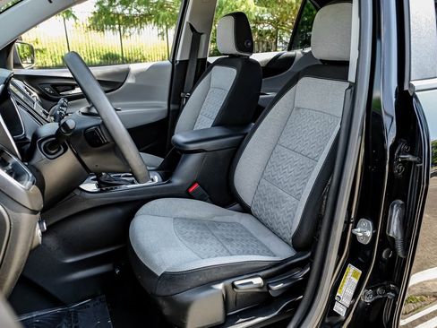 Used 2022 Chevrolet Equinox LS image 34