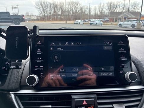 Used 2021 Honda Accord Sport Special Edition image 13